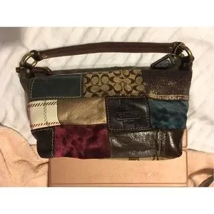 美品✨COACH Patchwork Accessory Pouch 40928 Coach | Bags | Coach Patchwork Holiday Baguette Pouch Hobo